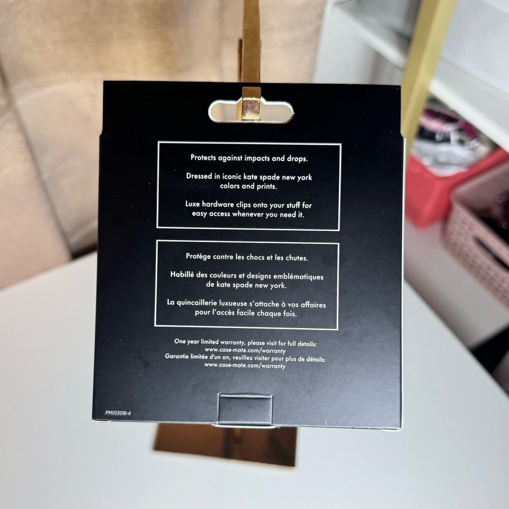 Kate Spade AirPods Pro 3rd Generation Protective Case - Picture 2 of 2